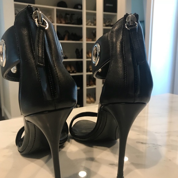 Giuseppe Zanotti Grommet Leather Sandals Size 37 - Picture 6 of 8